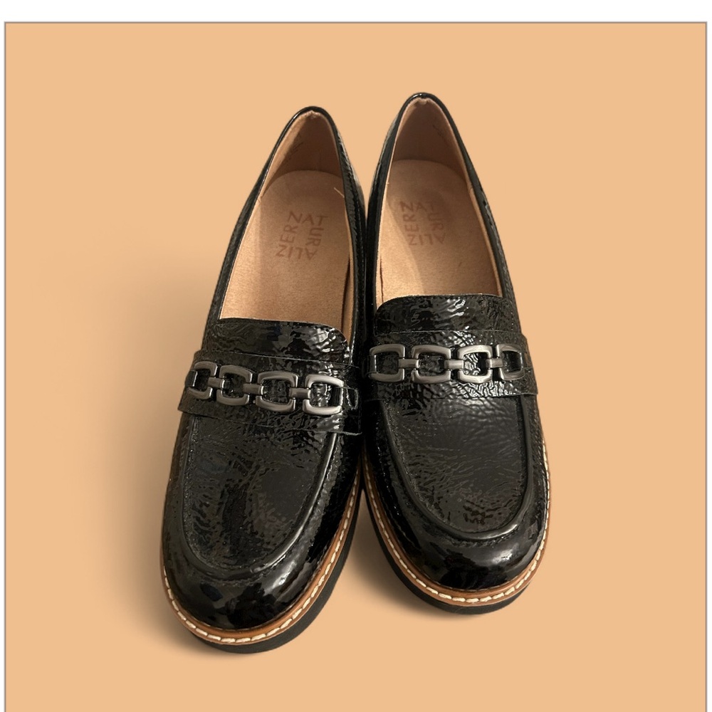 Naturalizer Glossy Black Loafers for Women